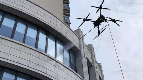 последние новости компании о MYUAV FC30X привязанный беспилотник:Уборка высотных зданий больше не проблема!