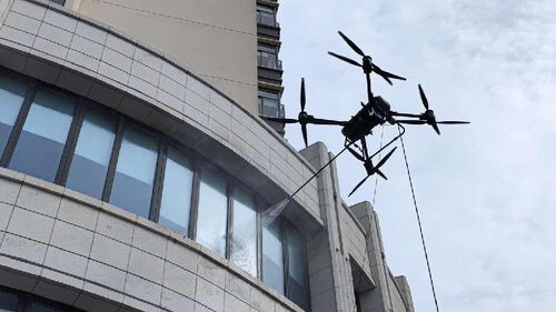 последние новости компании о Почему MYUAV выбрал FC30 в качестве очистного дрона?