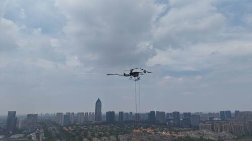 последние новости компании о БПЛА с привязкой MYUAV: 120 м высота стабильный вид