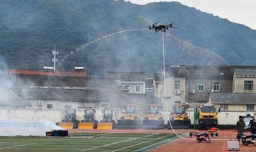 последние новости компании о Как MYUAV DJI FC100 привязанный дрон становится пожарным?
