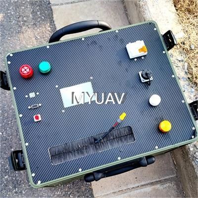 Высокая кубическая наземная управляющая станция для беспилотных летательных аппаратов